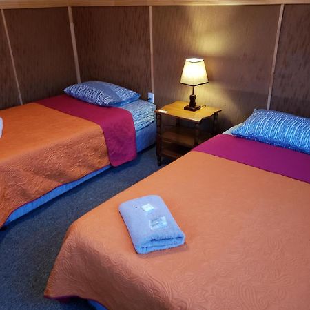 بويرتو ناتالز Antiguos Bed And Breakfast المظهر الخارجي الصورة