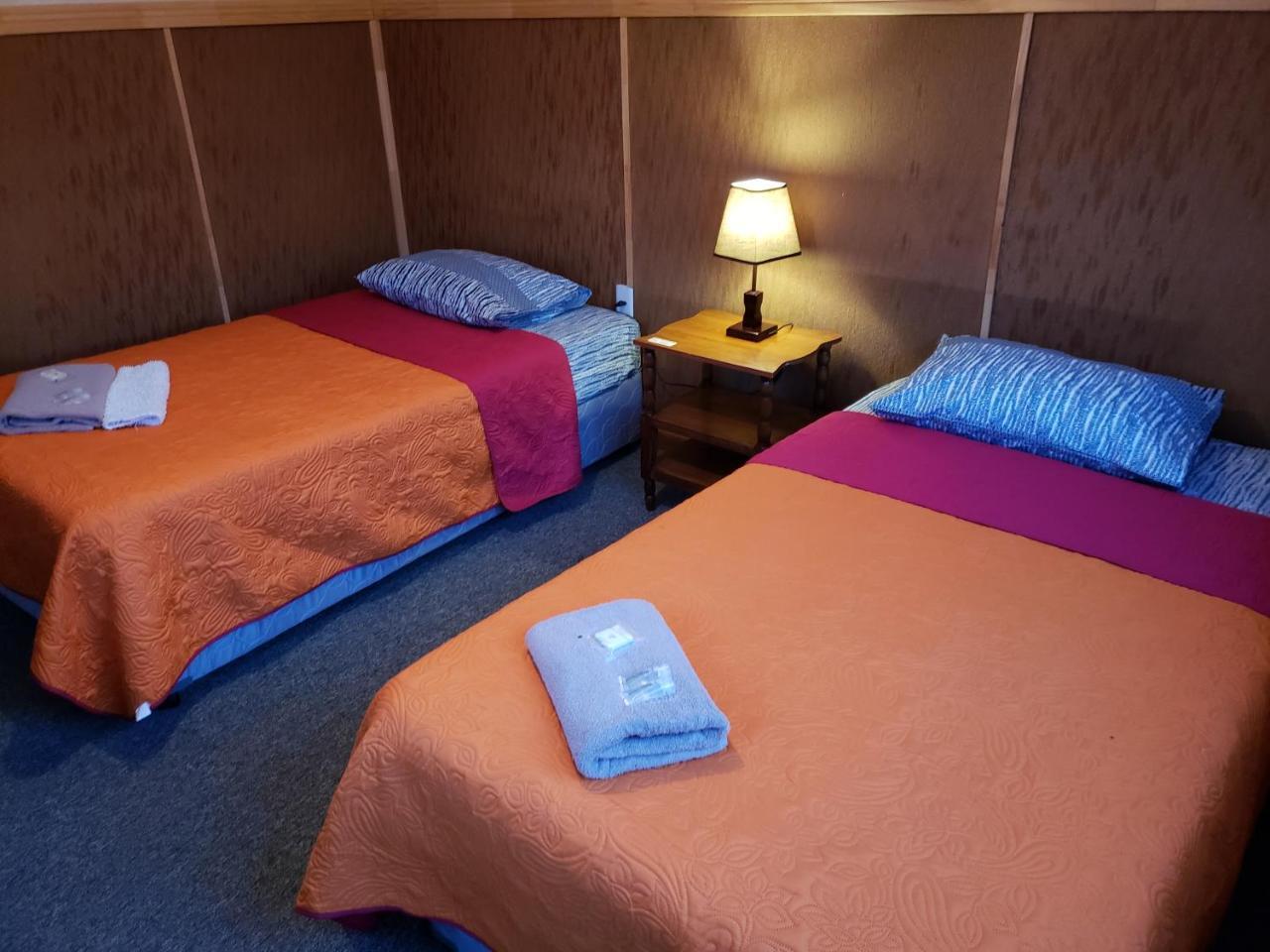 بويرتو ناتالز Antiguos Bed And Breakfast المظهر الخارجي الصورة
